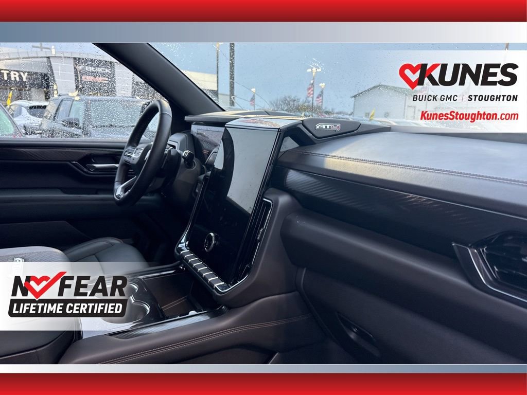Used 2025 GMC Yukon AT4 image 54