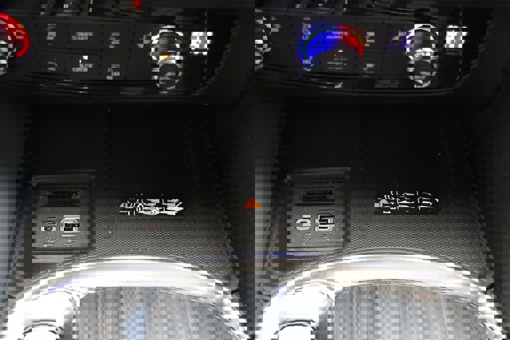 Used 2022 Buick Enclave Essence w/ Experience Buick Package image 26