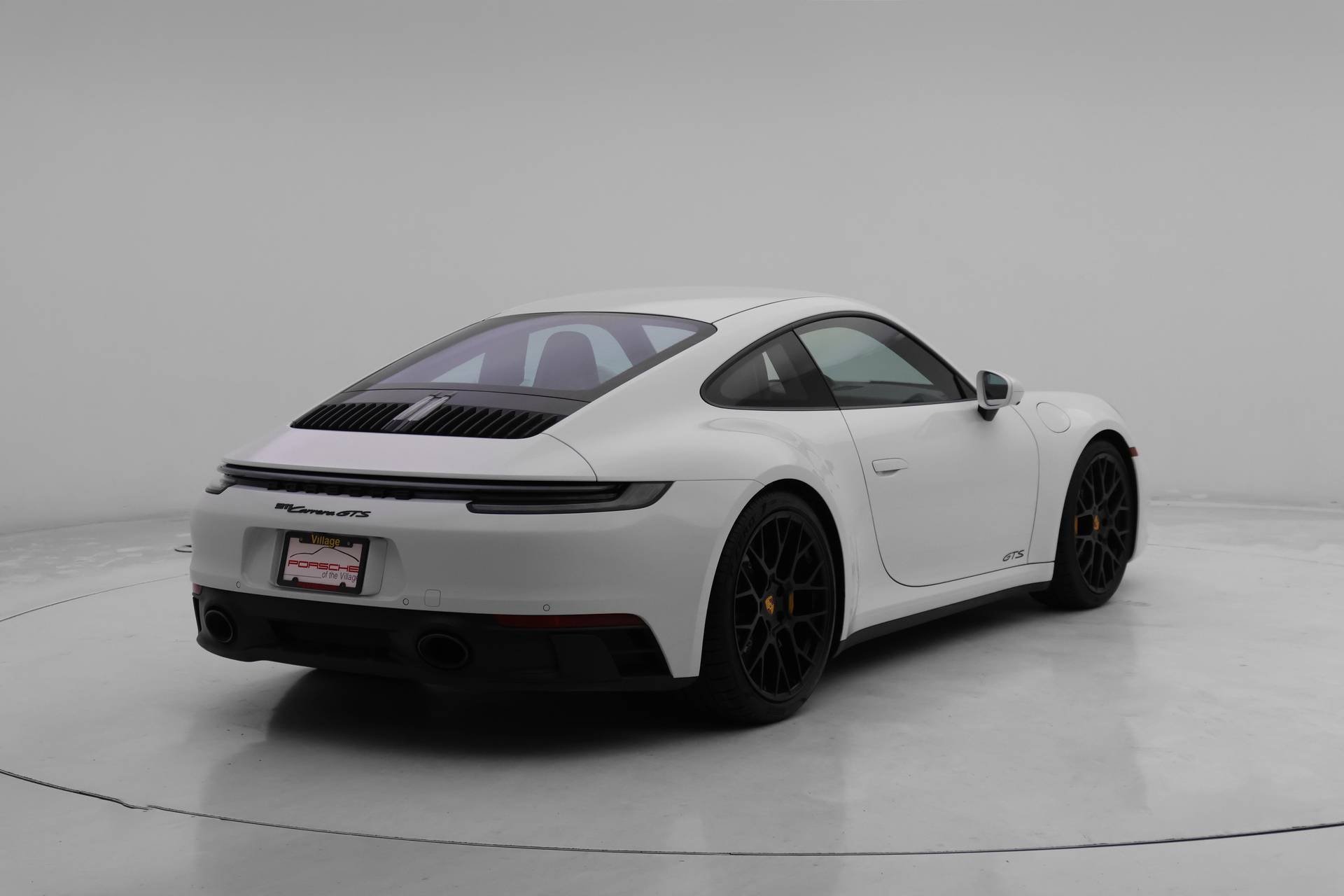Certified 2024 Porsche 911 Carrera GTS image 6