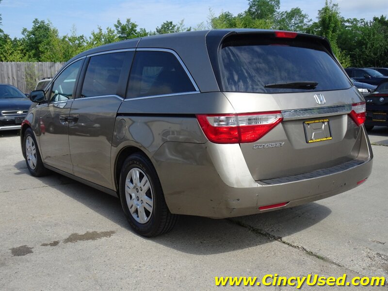 Used 2012 Honda Odyssey LX image 8
