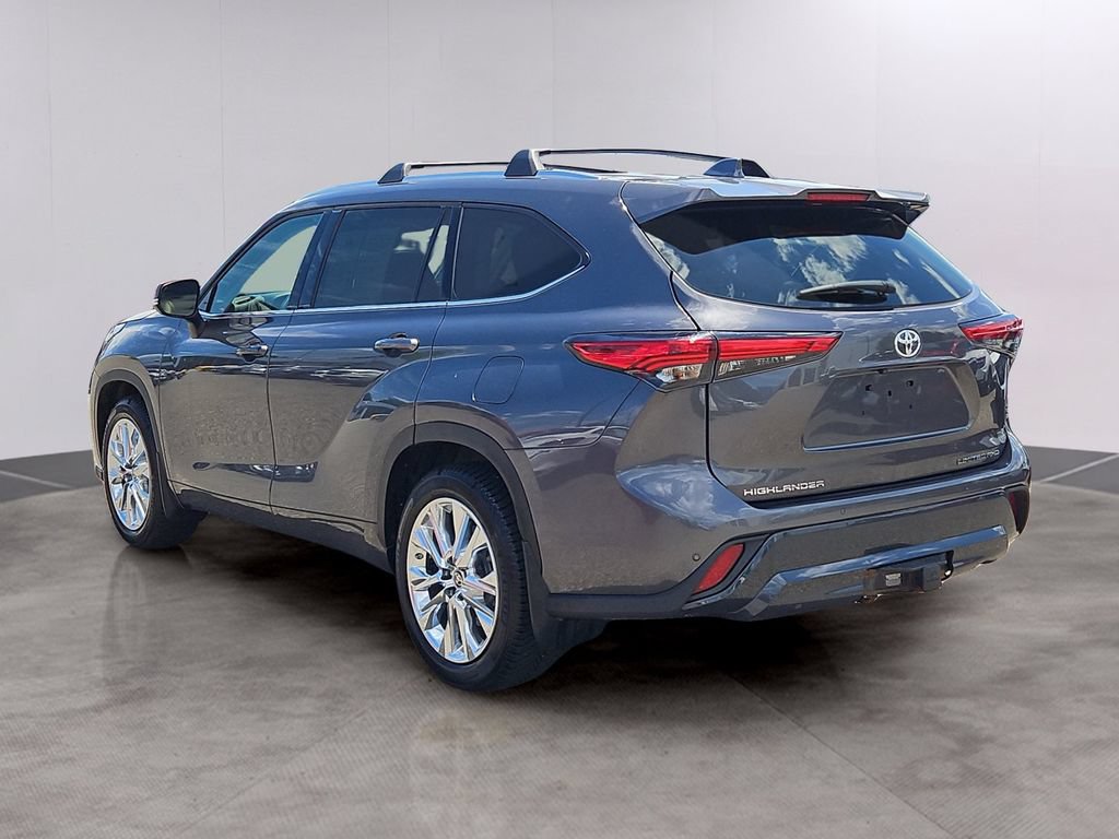 Used 2023 Toyota Highlander Limited AWD/4WD image 6