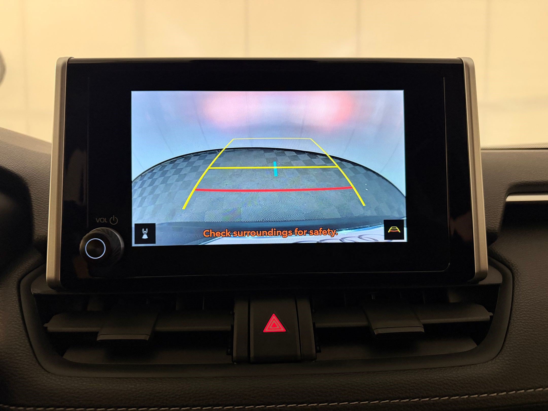 Used 2025 Toyota RAV4 XLE AWD/4WD image 19