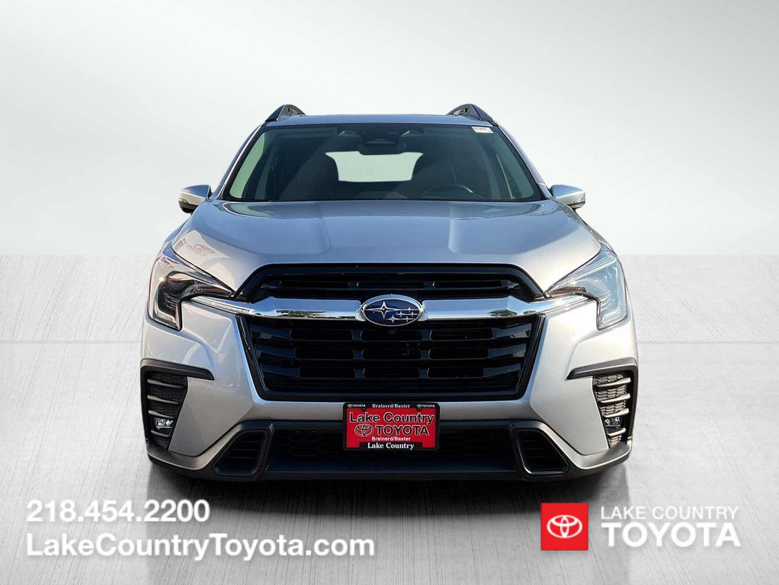 Used 2023 Subaru Ascent Limited w/ Technology Package AWD/4WD image 8