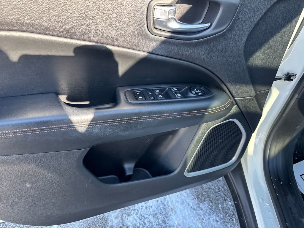 Used 2018 Jeep Compass Limited w/ Navigation Group image 15