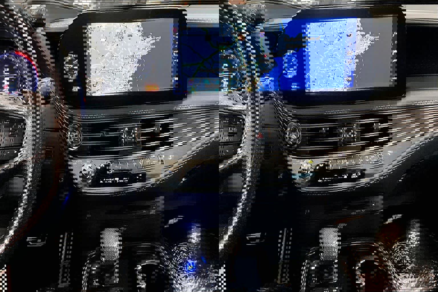 Used 2022 Lexus LS 500 F Sport w/ Accessory Package (Z2) image 7