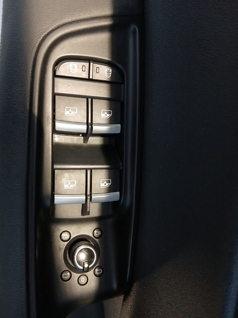 Used 2025 Audi Q7 3.0T Premium Plus image 18