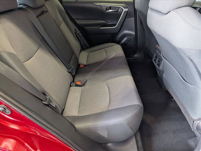 Used 2019 Toyota RAV4 XLE w/ Convenience Package FWD image 20