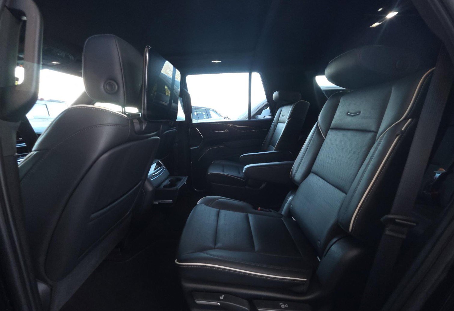 Used 2021 Cadillac Escalade Sport w/ Driver Assist Tech Package image 9