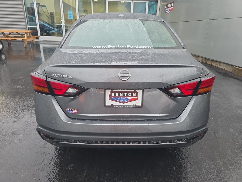 Used 2025 Nissan Altima 2.5 SV FWD image 6