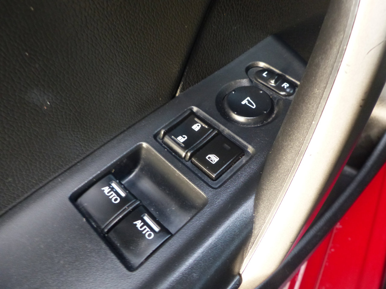 Used 2011 Honda Accord EX-L image 17