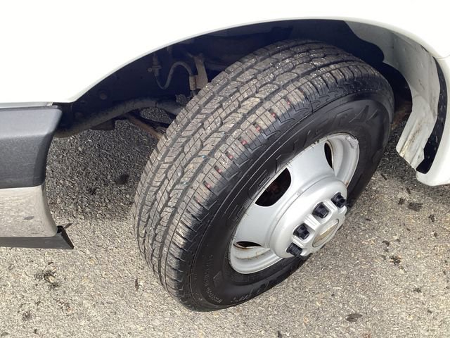 Used 2020 Chevrolet Express 3500 Extended w/ Power Convenience Package image 16