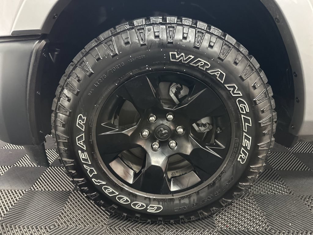 Used 2025 RAM 1500 Classic Warlock AWD/4WD image 34