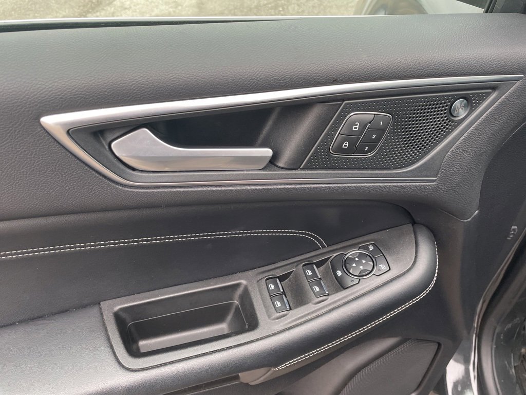 Certified 2021 Ford Edge Titanium w/ Equipment Group 301A image 12