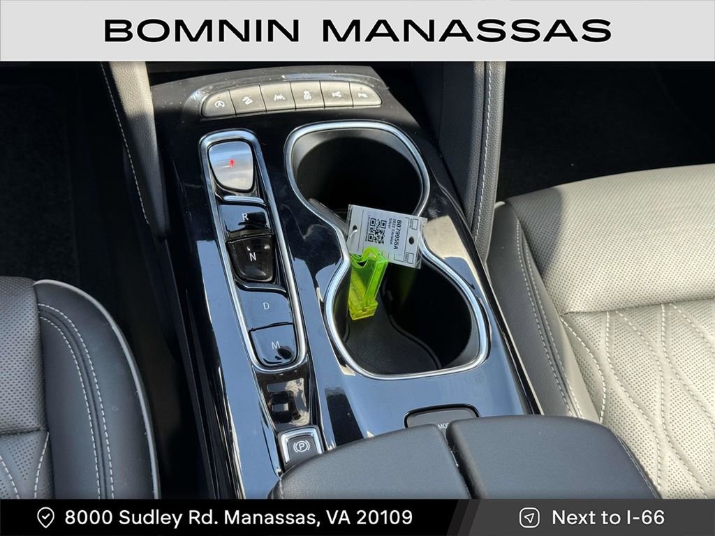 Used 2022 Buick Envision Avenir w/ Technology Package II AWD/4WD image 21