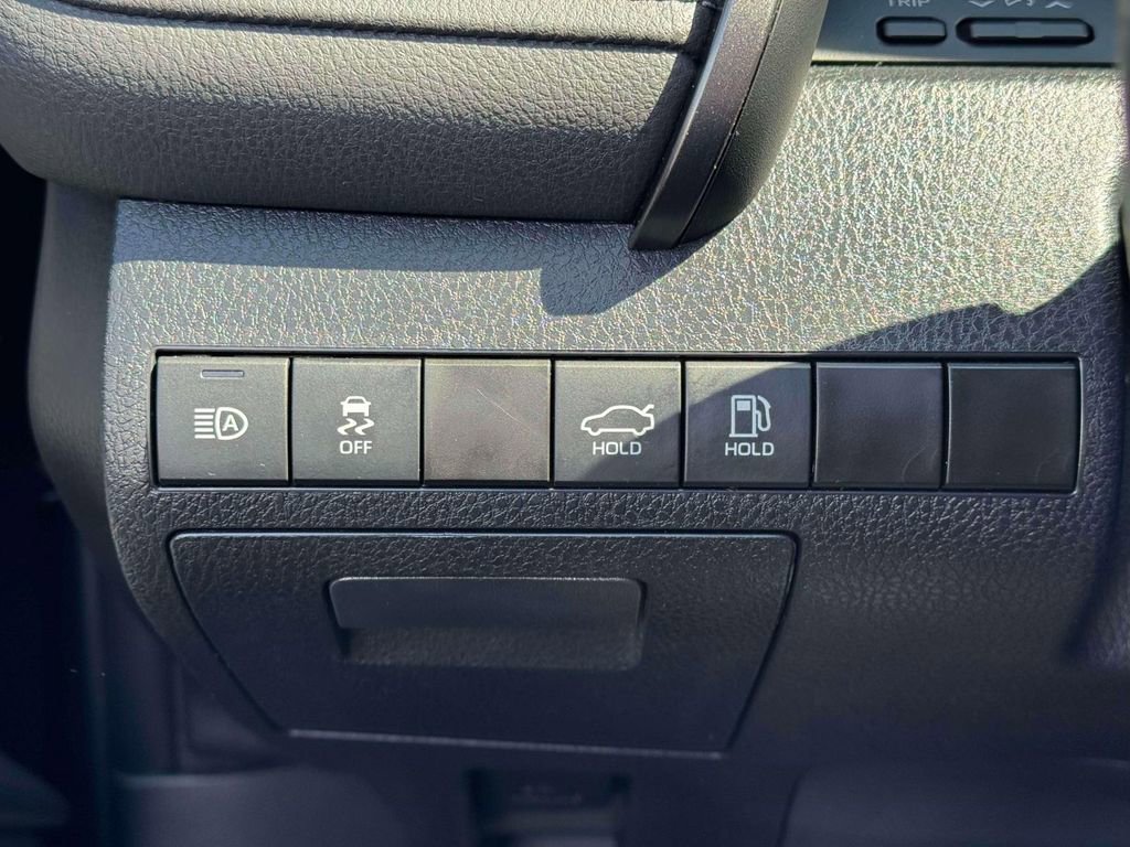 Used 2023 Toyota Camry LE FWD image 21