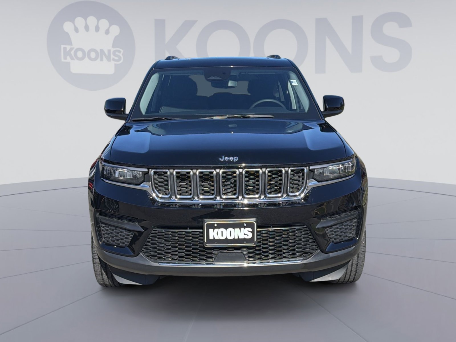 Used 2023 Jeep Grand Cherokee Laredo w/ Luxury Tech Group I image 11