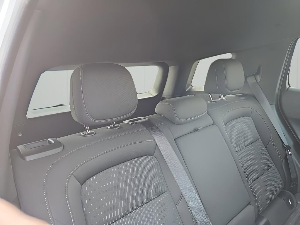 Used 2025 Chevrolet Equinox LT AWD/4WD image 17