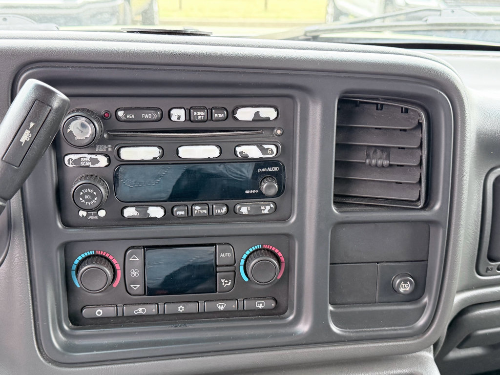 Used 2003 Chevrolet Avalanche 2WD image 14