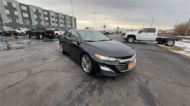 Used 2024 Chevrolet Malibu LT image 2