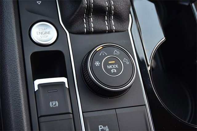 Used 2023 Volkswagen Atlas SE image 17