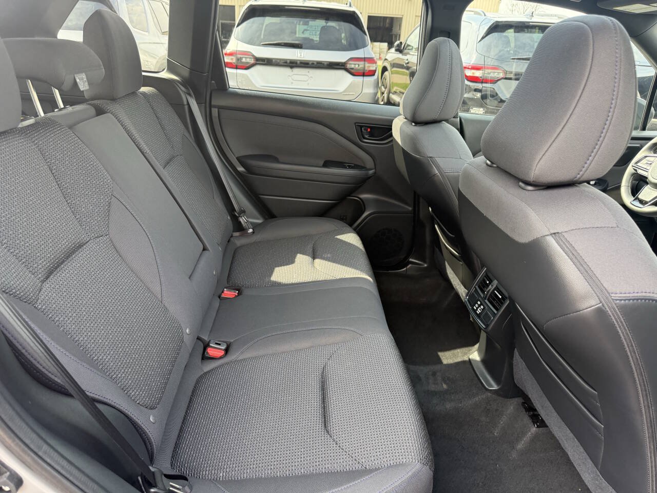 Used 2025 Subaru Forester Premium AWD/4WD image 24