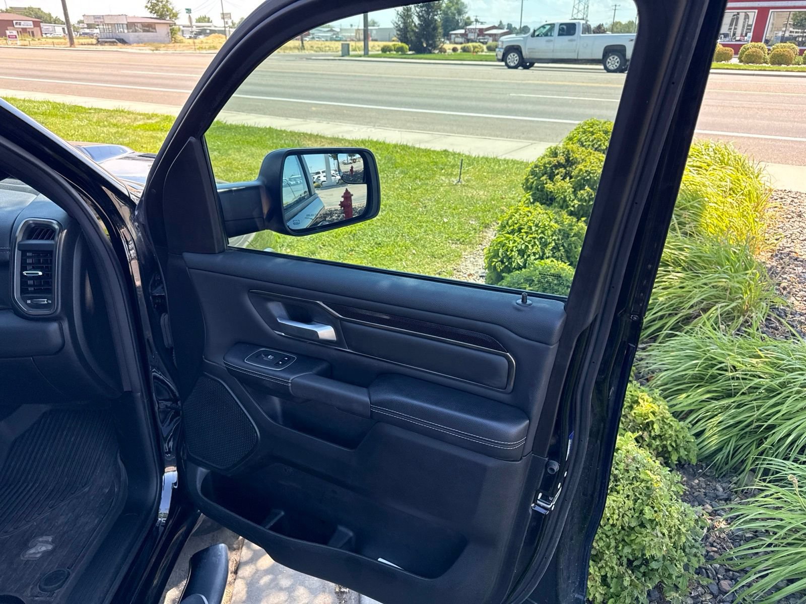 Used 2020 RAM 1500 Rebel w/ Rebel Level 2 Equipment Group AWD/4WD image 10