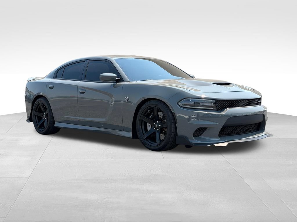 Used 2018 Dodge Charger SRT Hellcat w/ Harman/Kardon Audio Group RWD image 8