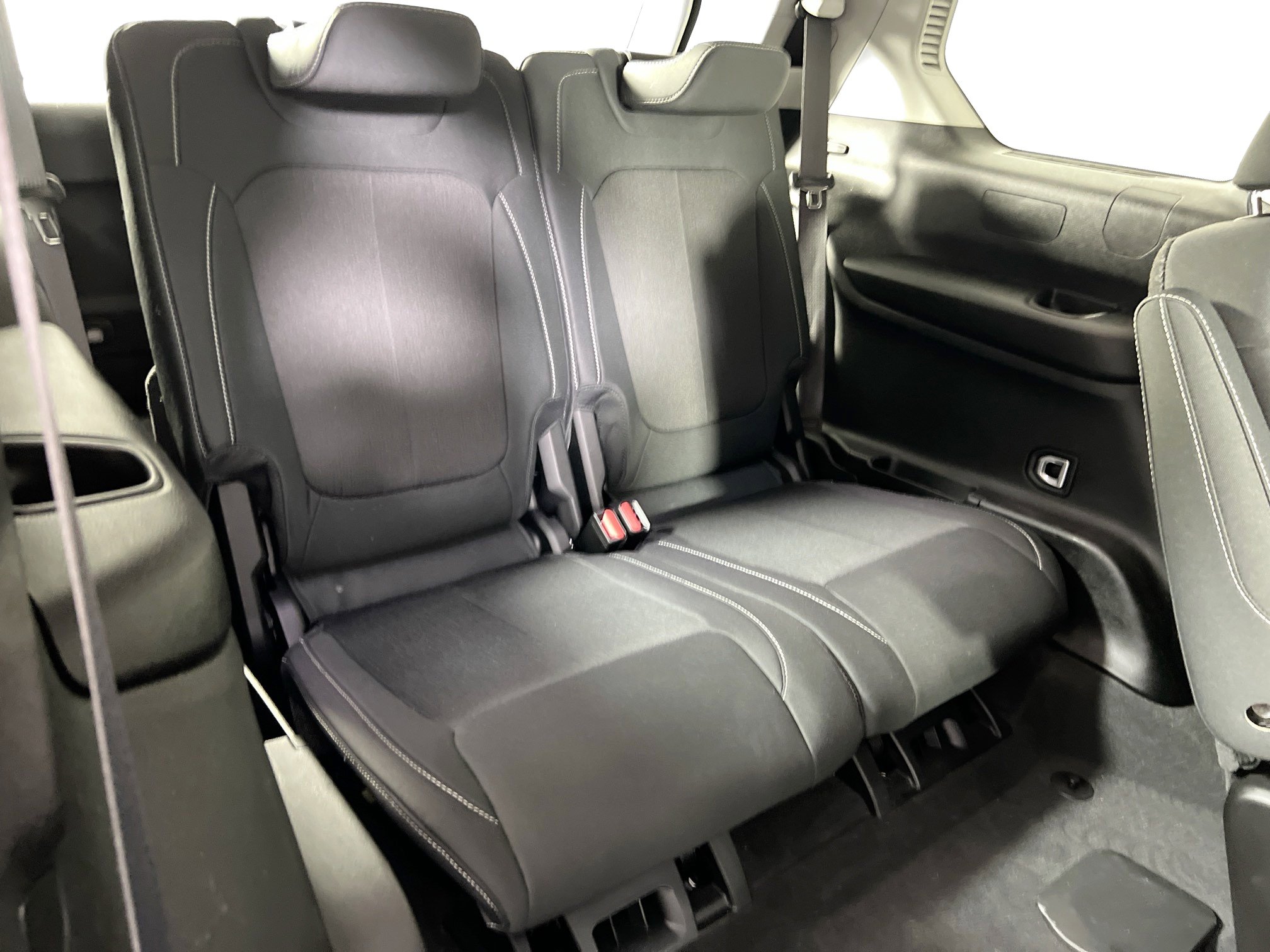Used 2023 Jeep Grand Cherokee L Laredo AWD/4WD image 25