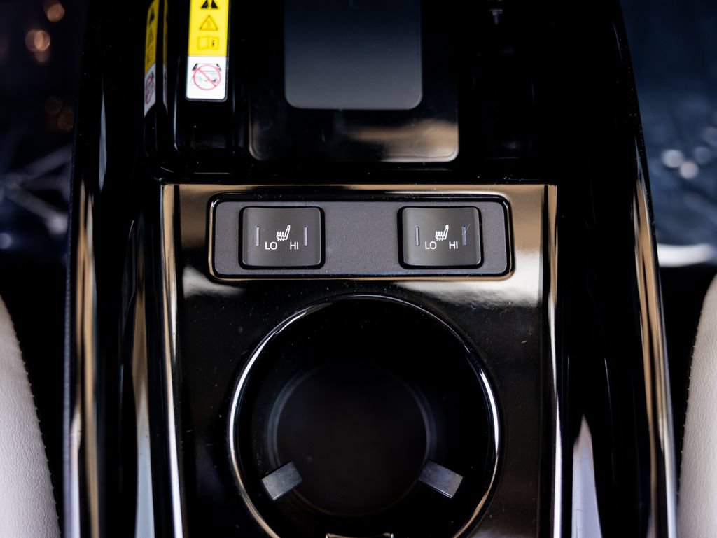 Used 2020 Toyota Prius Limited w/ Premium Convenience Package FWD image 25