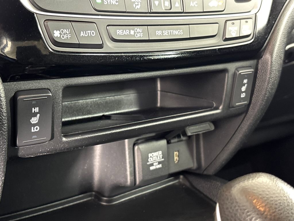 Used 2017 Honda Ridgeline RTL-E image 23