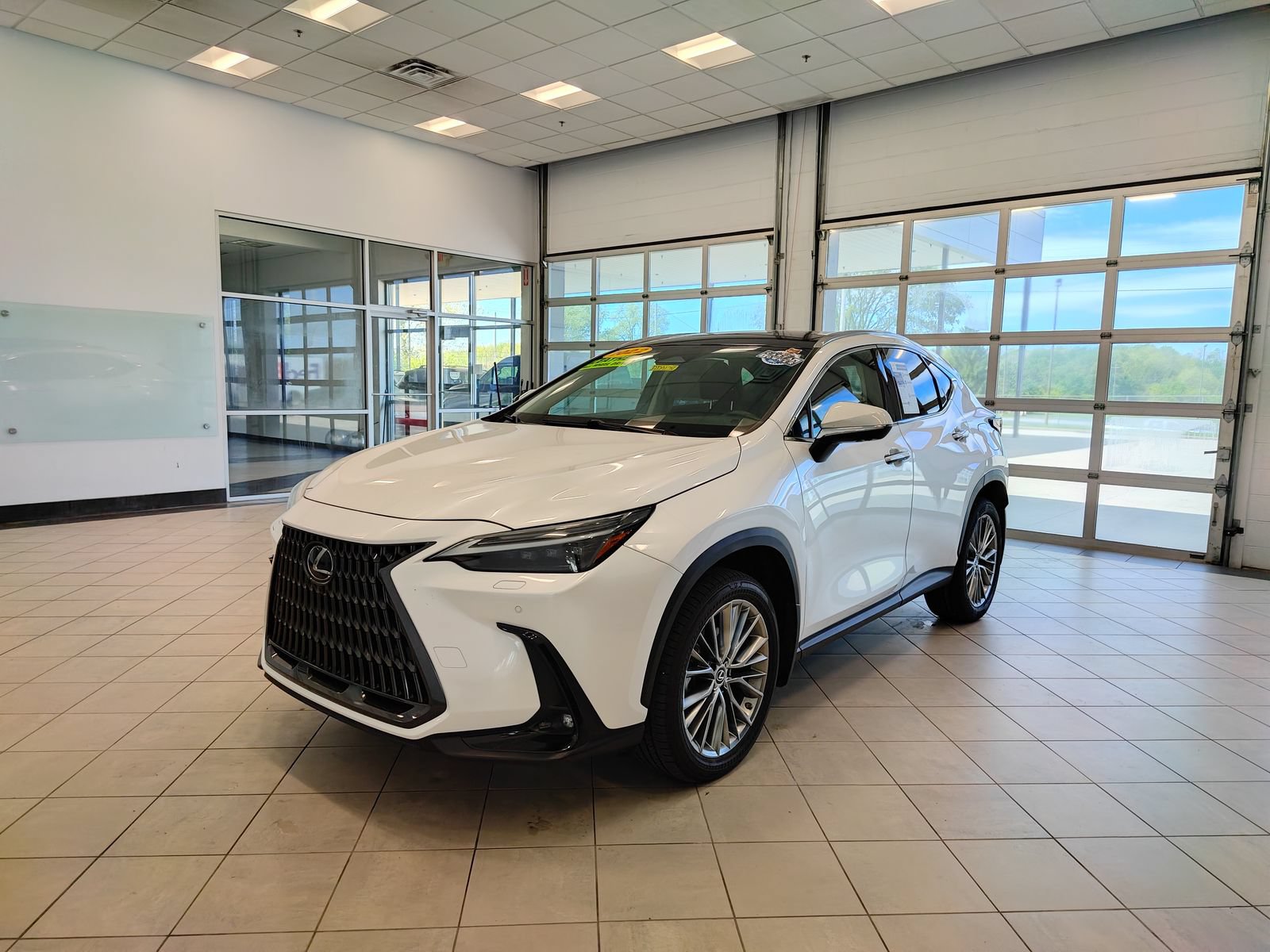 Used 2022 Lexus NX 350h AWD w/ Vision Package image 8
