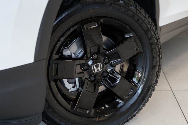 New 2026 Honda Ridgeline Black Edition image 2