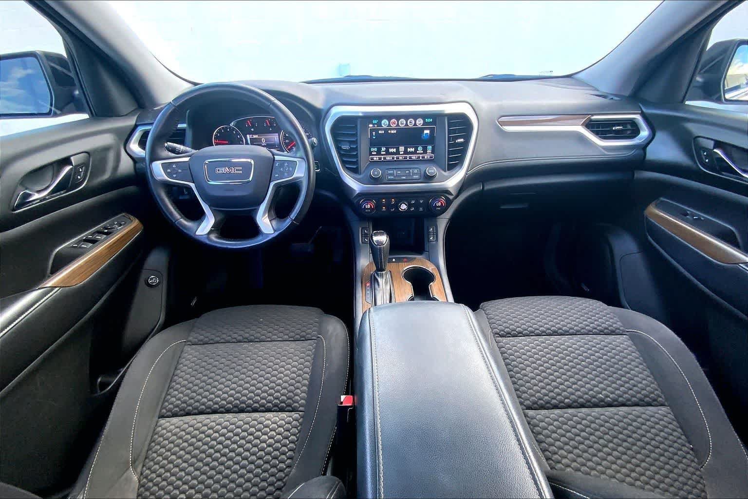 Used 2018 GMC Acadia SLE FWD image 10
