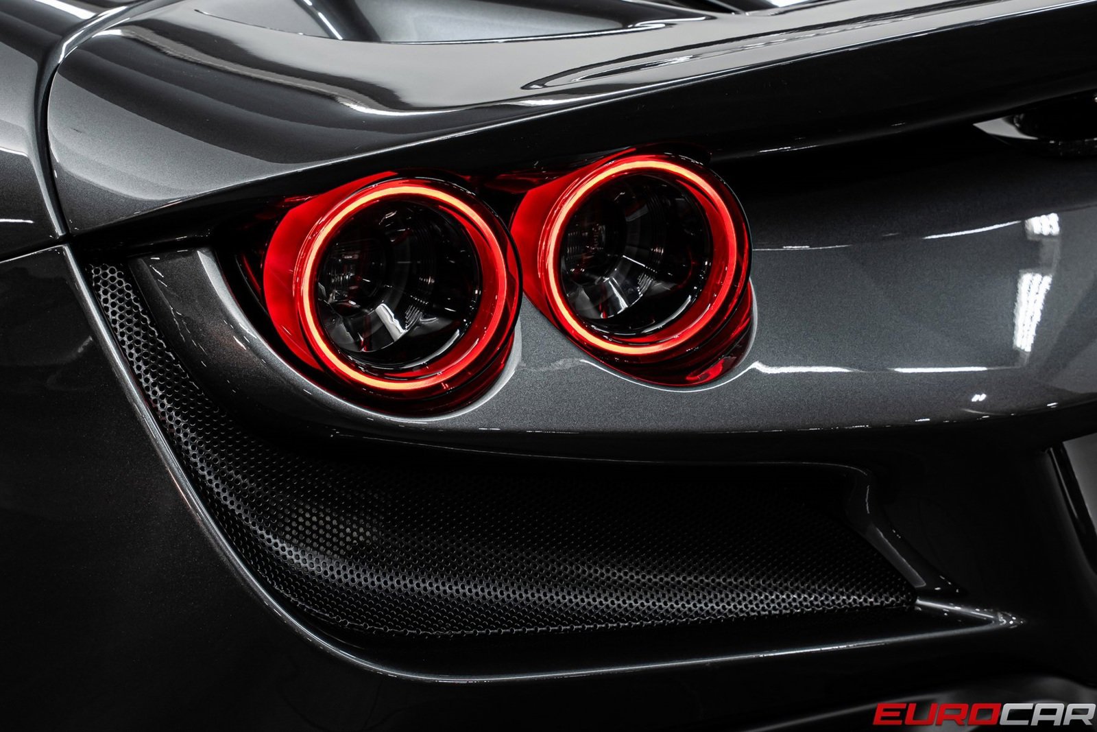 Used 2022 Ferrari F8 Tributo image 25