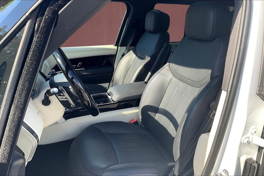 Used 2023 Land Rover Range Rover SE image 18