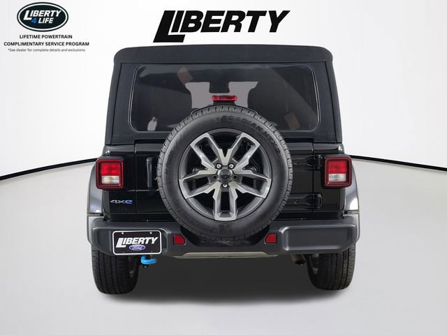 Used 2024 Jeep Wrangler Unlimited AWD/4WD image 4