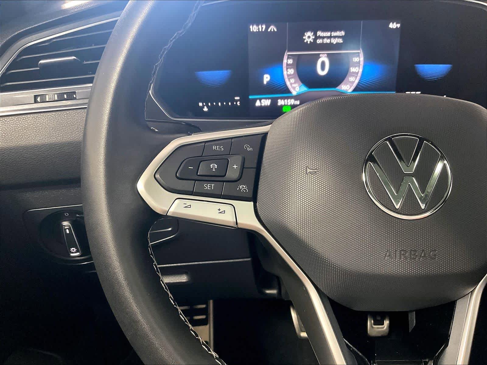 Used 2023 Volkswagen Tiguan SE R-Line AWD/4WD image 22