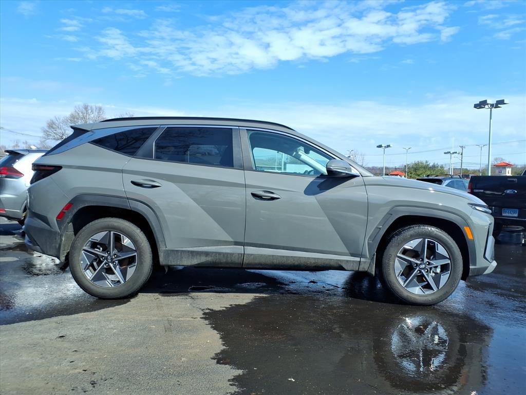 Certified 2025 Hyundai Tucson SEL AWD/4WD image 6
