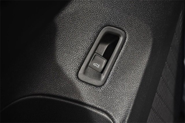 New 2026 Volkswagen Atlas Cross Sport SE image 9