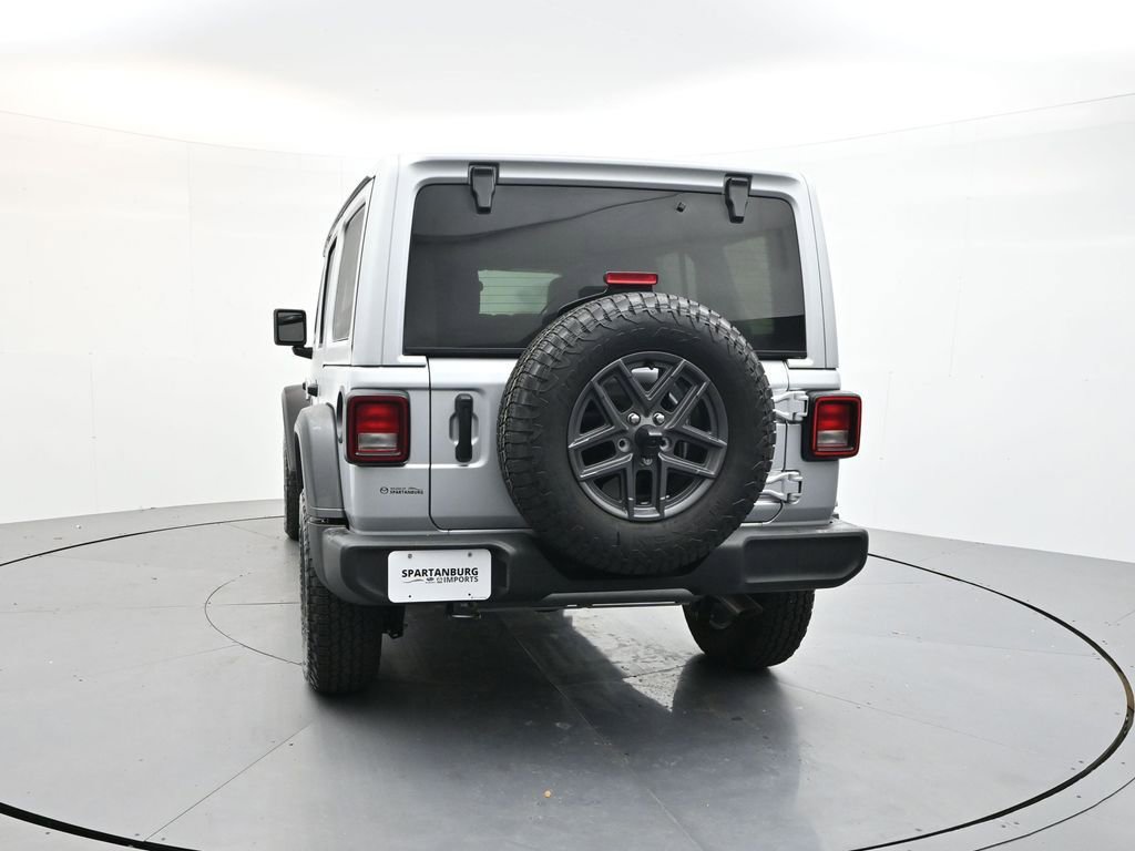 Used 2024 Jeep Wrangler Sport S image 6
