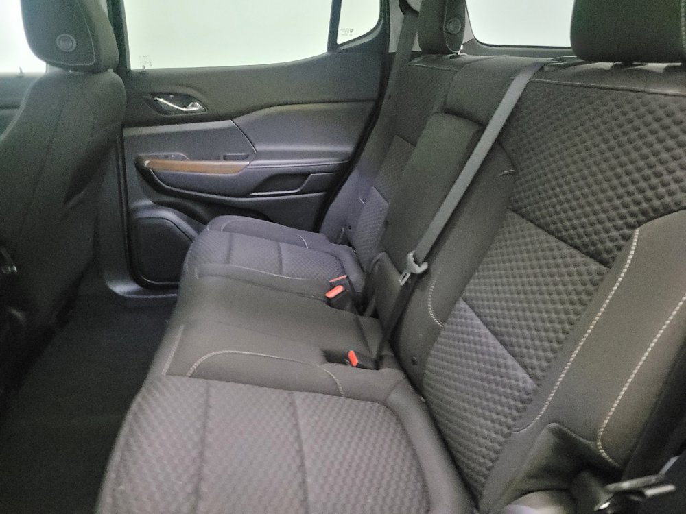 Used 2019 GMC Acadia SLE w/ LPO, Floor Liner Package AWD/4WD image 18