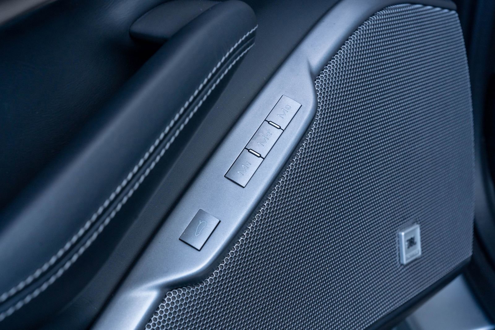 Used 2019 Ferrari Portofino image 27