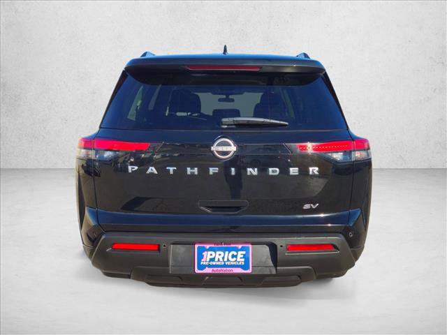 Used 2024 Nissan Pathfinder SV image 7