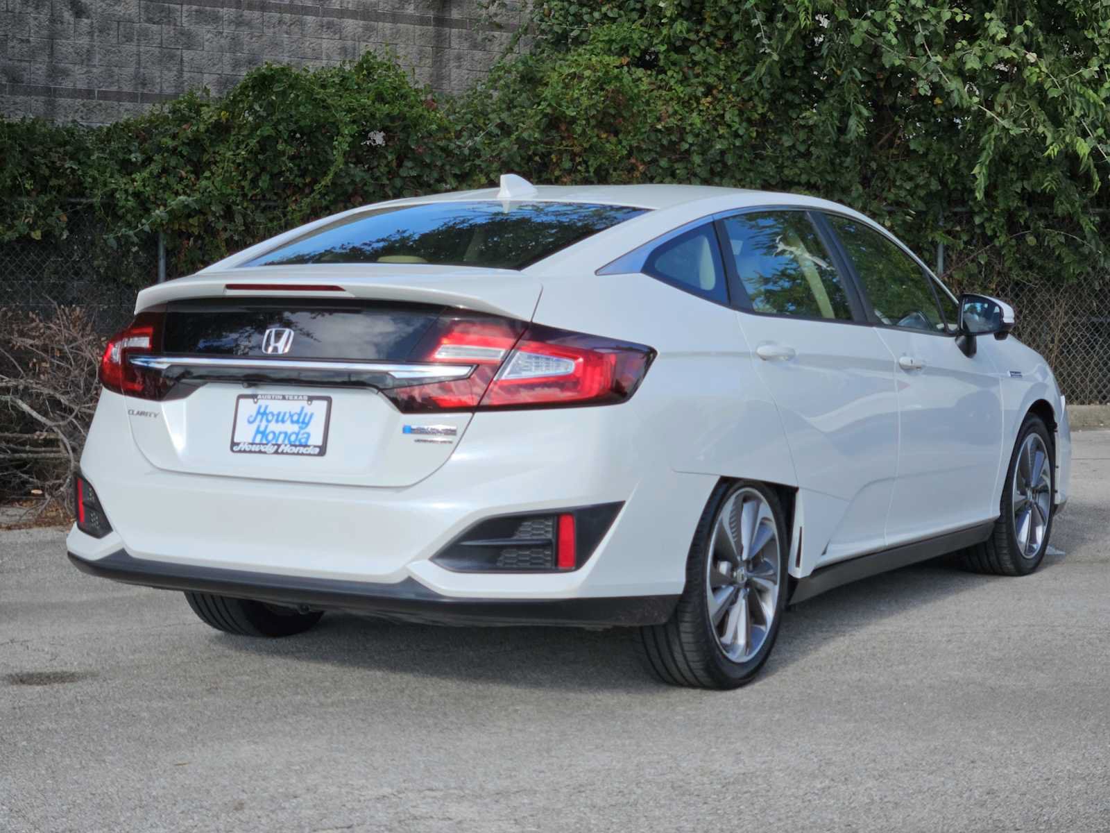 Certified 2018 Honda Clarity Touring image 5