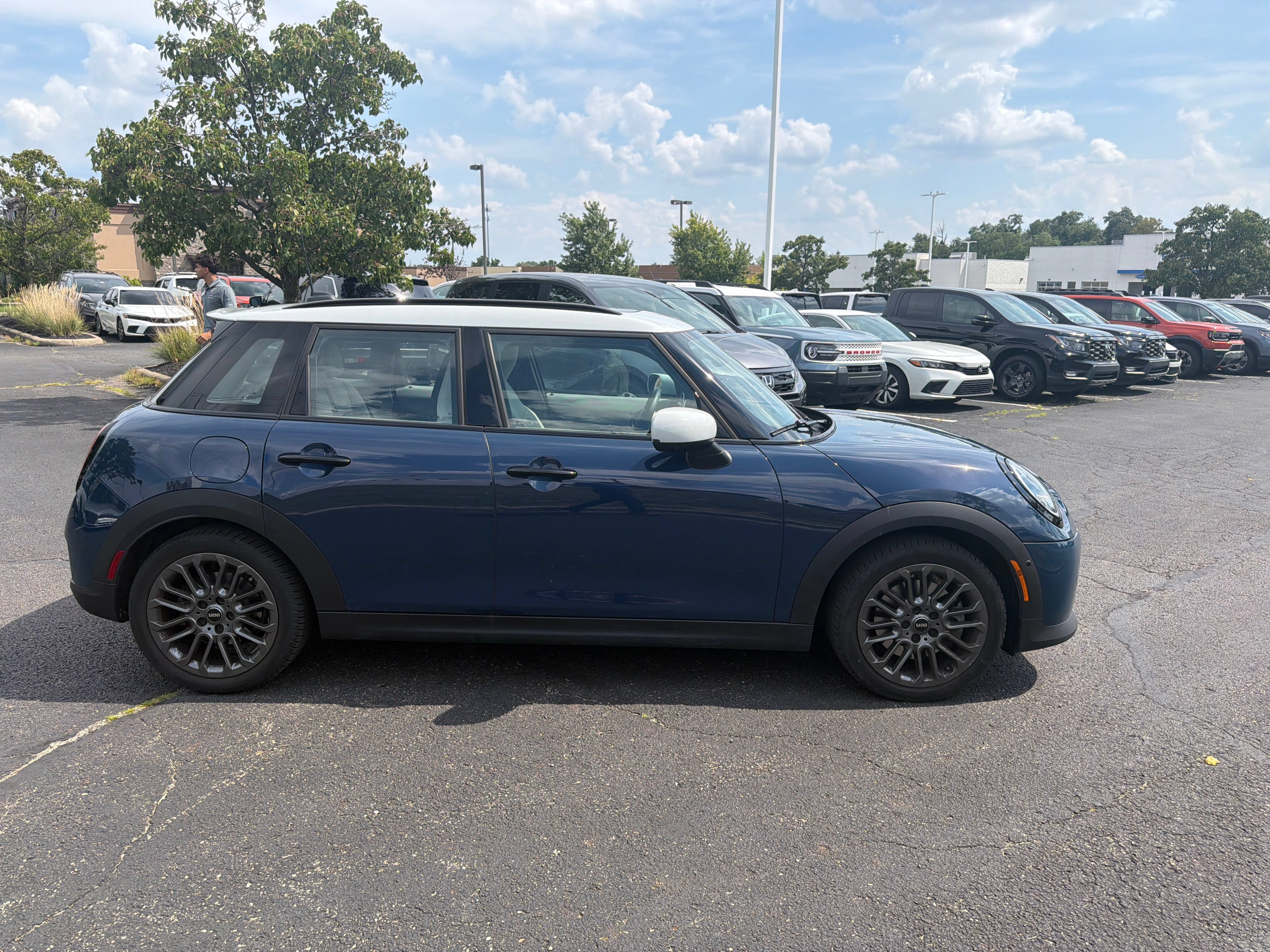 Used 2025 MINI Cooper S FWD image 21