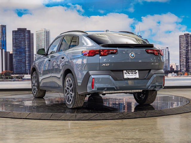 New 2026 BMW X2 xDrive28i w/ Technology Package AWD/4WD image 9