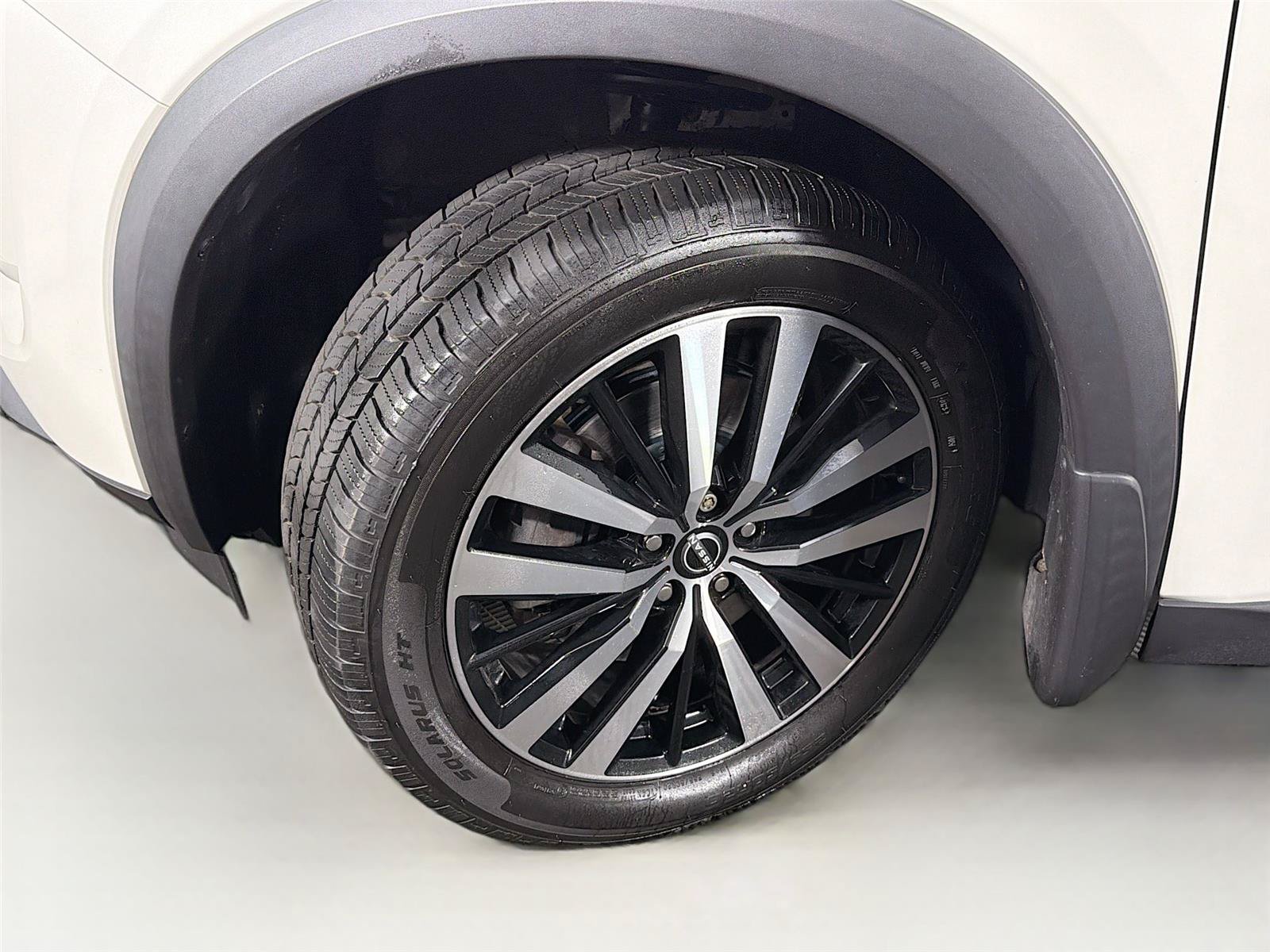 Used 2023 Nissan Pathfinder Platinum AWD/4WD image 38