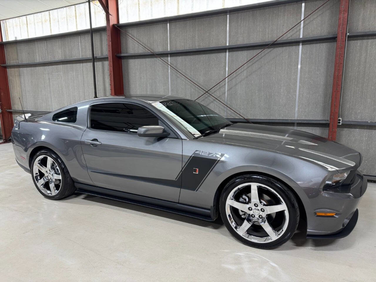 Used 2010 Ford Mustang GT Premium image 17