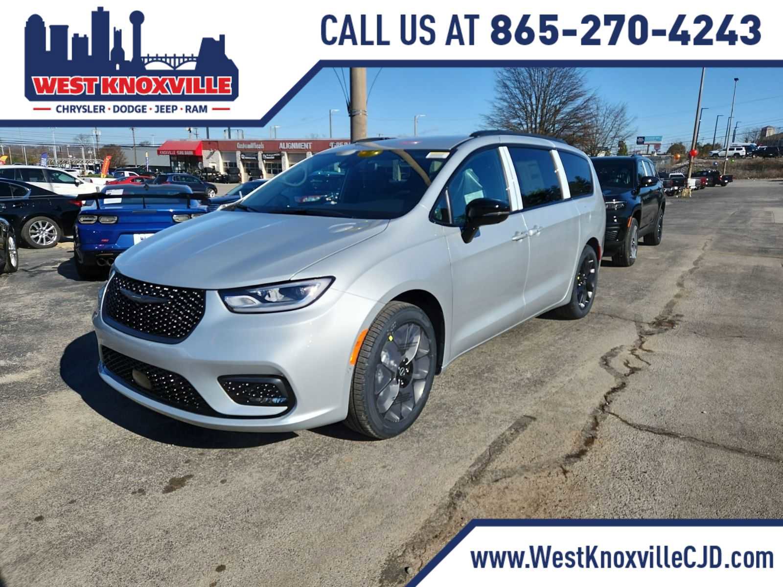 New 2026 Chrysler Pacifica Select