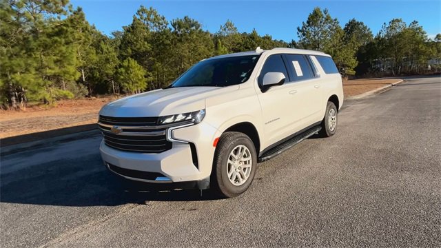 Used 2022 Chevrolet Suburban LT image 4